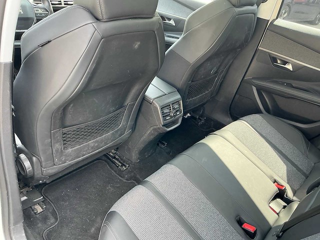 Peugeot 3008 personenauto - afbeelding 8 van  31
