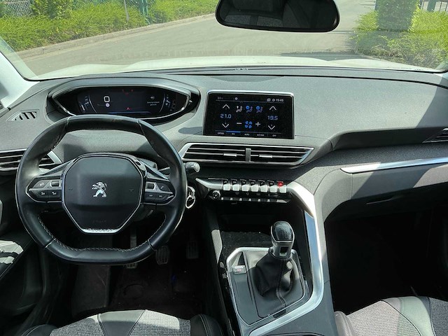 Peugeot 3008 personenauto - afbeelding 9 van  31
