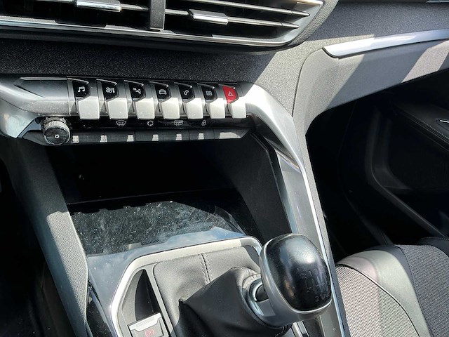 Peugeot 3008 personenauto - afbeelding 20 van  31