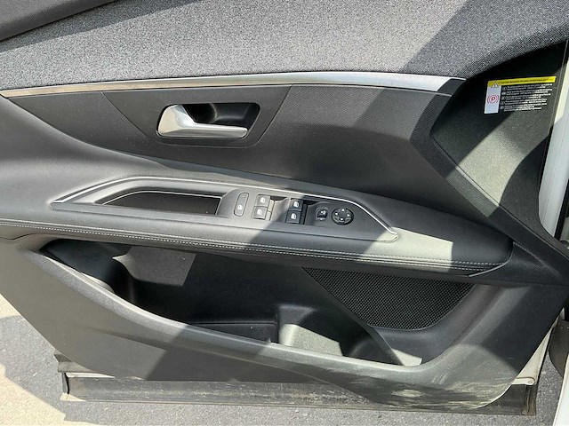 Peugeot 3008 personenauto - afbeelding 22 van  31