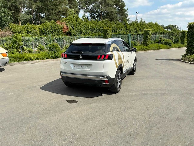 Peugeot 3008 personenauto - afbeelding 30 van  31