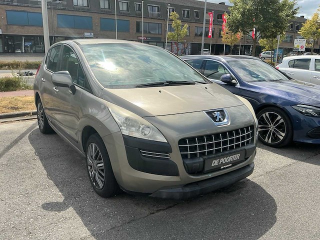 Peugeot 3008 personenauto - afbeelding 8 van  9