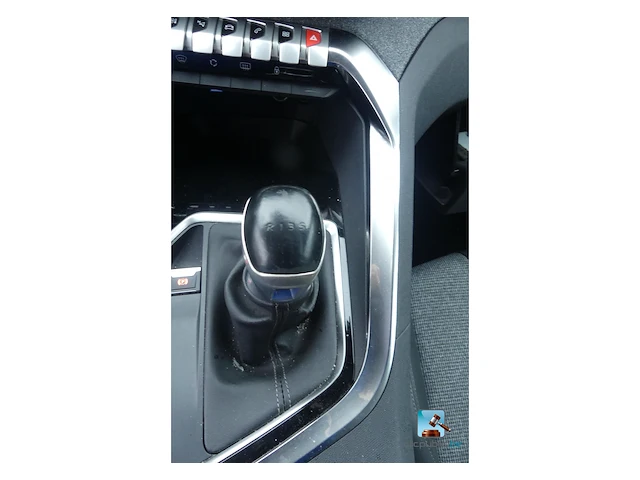 Peugeot 3008 - afbeelding 17 van  53