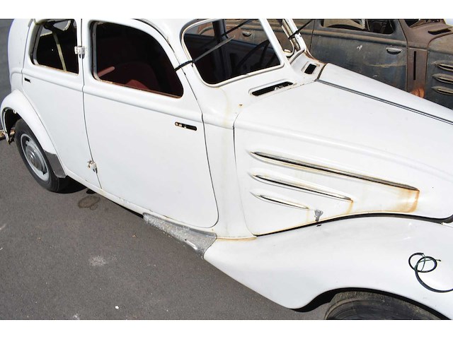 Peugeot 302 **no reserve** - afbeelding 9 van  18