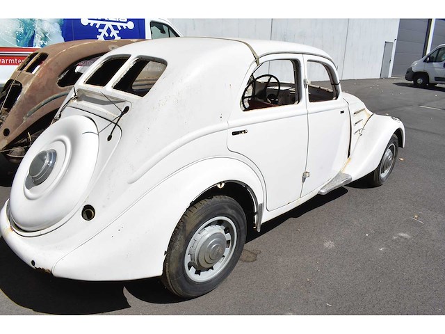 Peugeot 302 **no reserve** - afbeelding 14 van  18