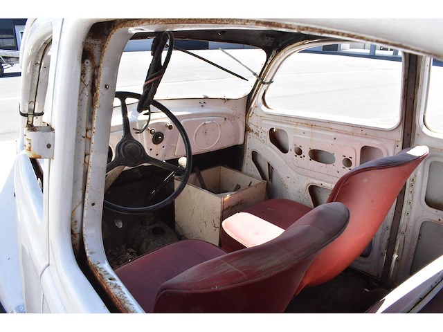 Peugeot 302 **no reserve** - afbeelding 18 van  18