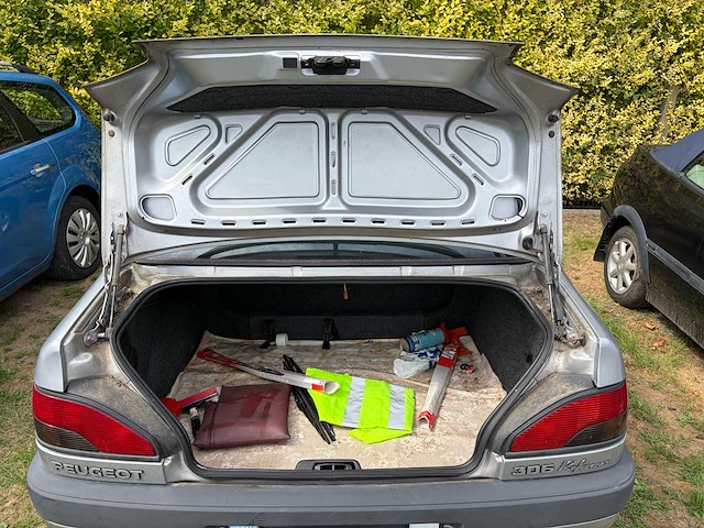 Peugeot 306 oldtimer - afbeelding 11 van  33