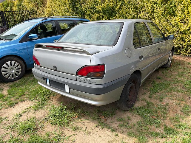 Peugeot 306 oldtimer - afbeelding 29 van  33