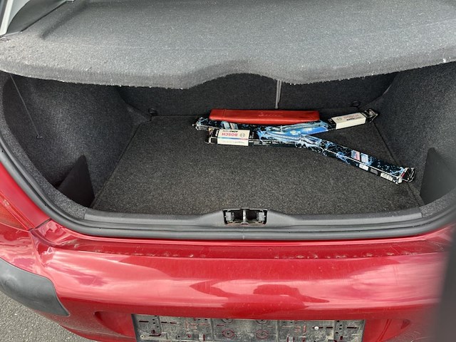 Peugeot 307 1.4i xr,2003 - afbeelding 2 van  34