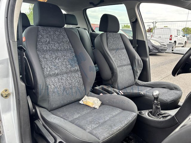 Peugeot 307 1.6 hdi sr confort fap, 2005 - afbeelding 19 van  36