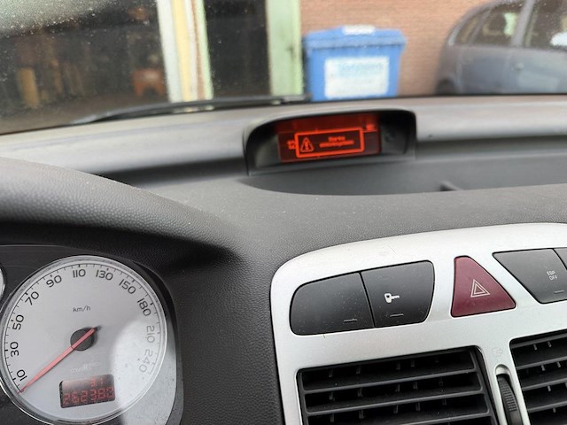 Peugeot 307, 2005 - afbeelding 8 van  16