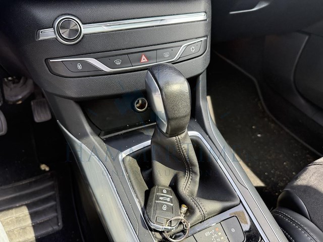 Peugeot 308 1.2 puretech feline stt 130 at, 2015 - afbeelding 3 van  33