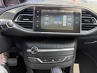 Peugeot 308 1.2 puretech feline stt 130 at, 2015 - afbeelding 4 van  33