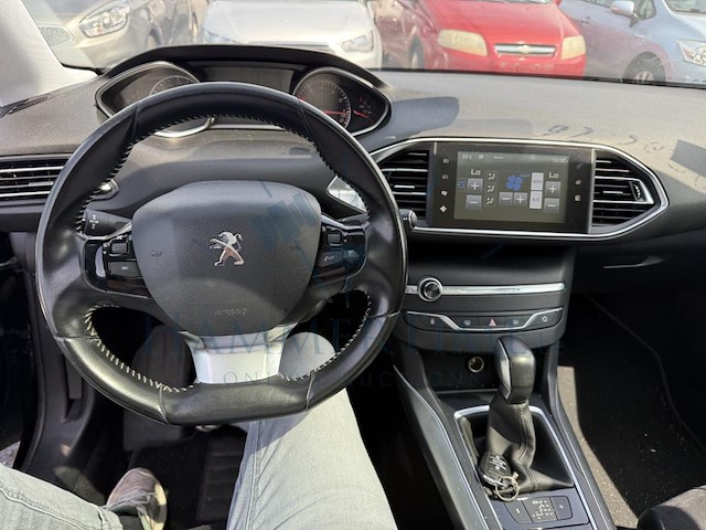 Peugeot 308 1.2 puretech feline stt 130 at, 2015 - afbeelding 33 van  33