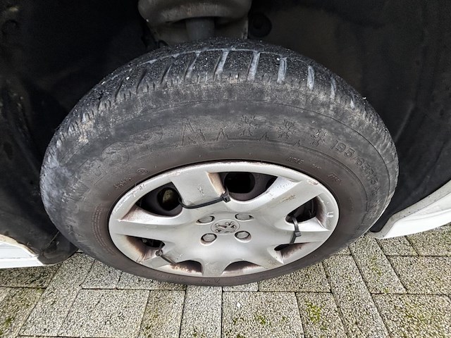 Peugeot 308 sw.1 pack, 2009 - afbeelding 16 van  32