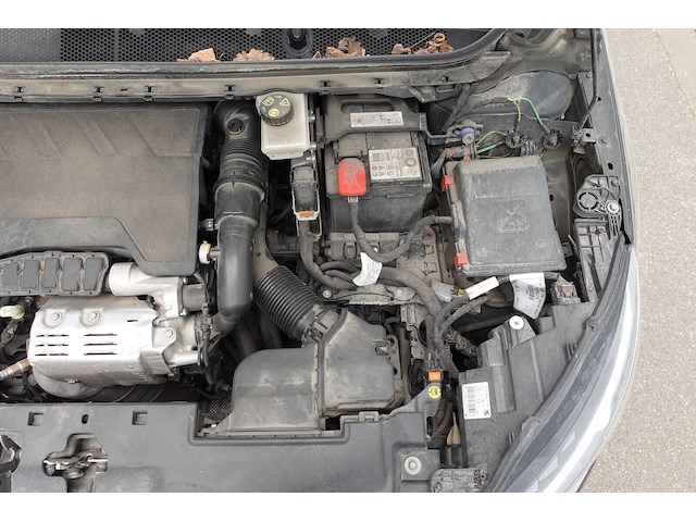 Peugeot 308 - afbeelding 15 van  21
