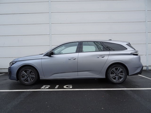 Peugeot 308 - afbeelding 1 van  17