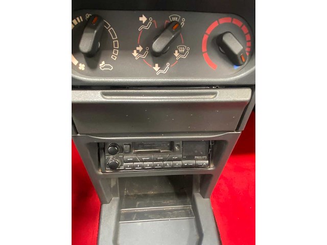 Peugeot 309 gti fase 1 vintage auto's > 15 - afbeelding 14 van  31