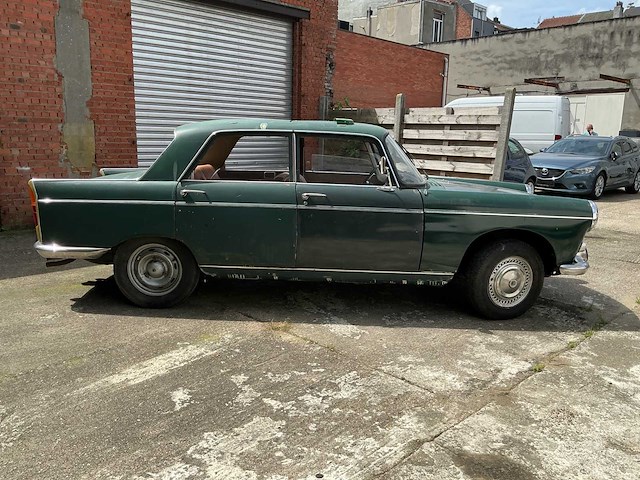 Peugeot 404 oldtimer - afbeelding 17 van  20