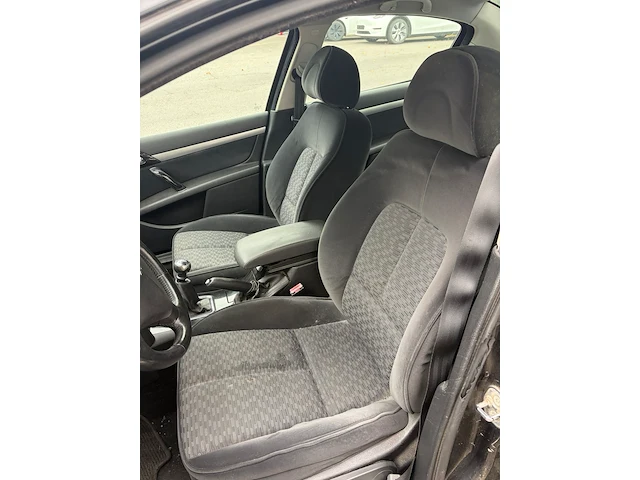 Peugeot 407 - afbeelding 10 van  16