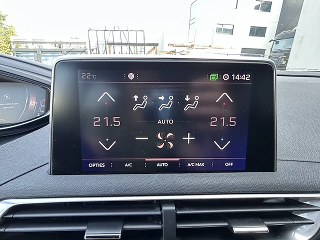 Peugeot 5008 - bj 06/2018 - afbeelding 11 van  32