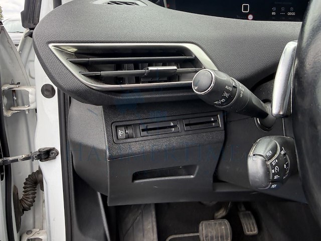 Peugeot 5008 1.2 puretech active, 2018 - afbeelding 10 van  33