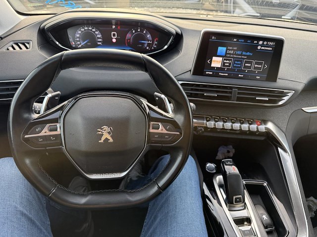 Peugeot 5008) 1.2 (puretech at, 2020 - afbeelding 2 van  27