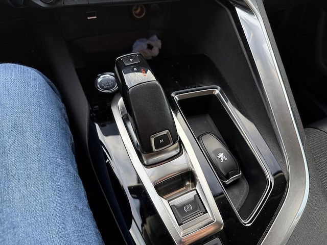 Peugeot 5008) 1.2 (puretech at, 2020 - afbeelding 4 van  27