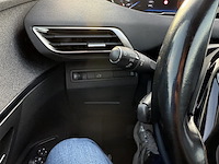 Peugeot 5008) 1.2 (puretech at, 2020 - afbeelding 9 van  27