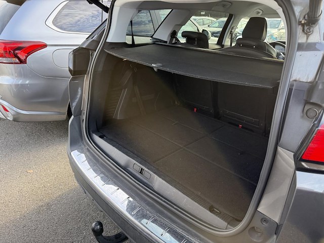 Peugeot 5008) 1.2 (puretech at, 2020 - afbeelding 14 van  27