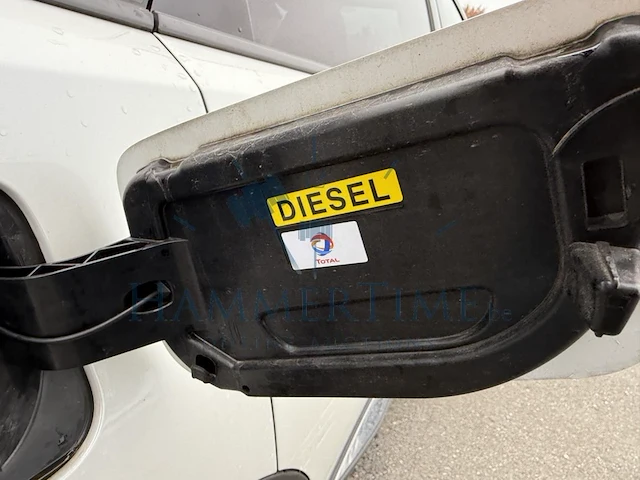 Peugeot 5008 1.6 bluehdi allure 115 at, 2018 - afbeelding 21 van  35