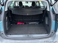 Peugeot 5008 met motorprobleem - afbeelding 8 van  9