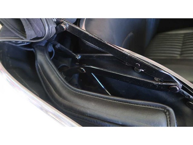 Peugeot 504 cabriolet - afbeelding 33 van  37