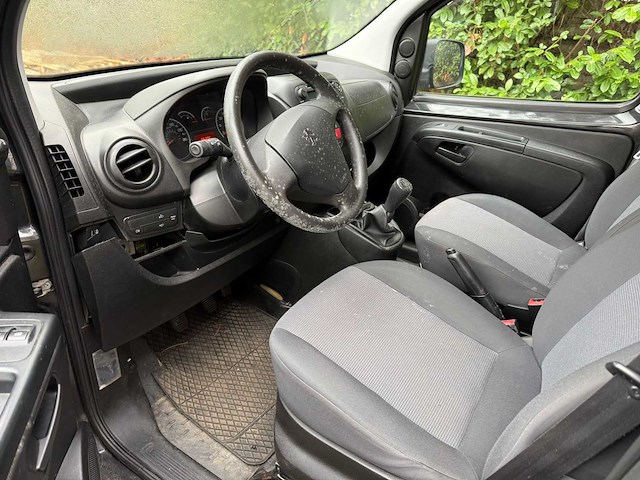 Peugeot bipper lichte vracht - afbeelding 19 van  21