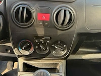 Peugeot bipper lichte vrachtwagen - afbeelding 23 van  24
