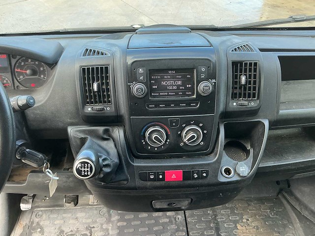 Peugeot boxer 2.2 bedrijfswagen - afbeelding 4 van  31