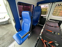 Peugeot boxer ambulance - afbeelding 15 van  23