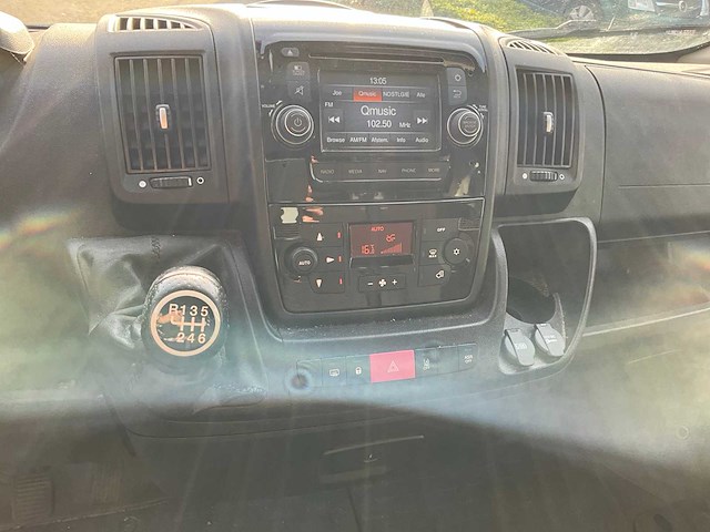 Peugeot boxer bedrijfswagen - afbeelding 32 van  32