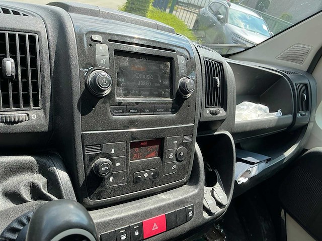 Peugeot boxer bedrijfswagen - afbeelding 7 van  22