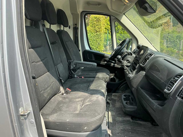 Peugeot boxer bedrijfswagen - afbeelding 13 van  33