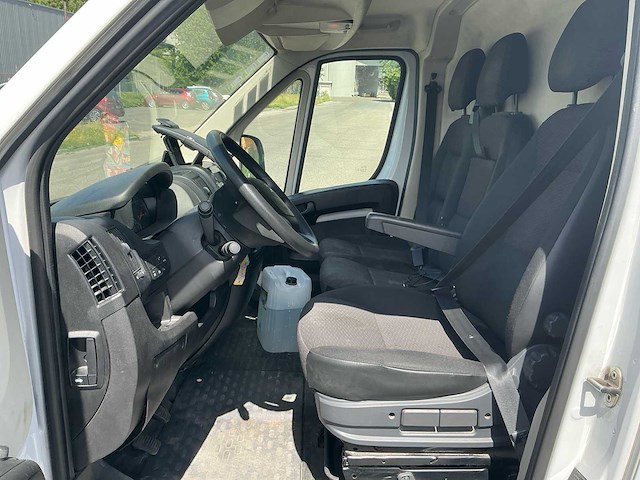 Peugeot boxer bestelwagen - afbeelding 21 van  28