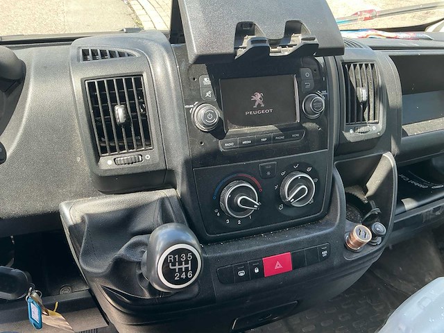 Peugeot boxer bestelwagen - afbeelding 15 van  28