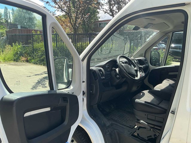 Peugeot boxer bestelwagen - afbeelding 2 van  24