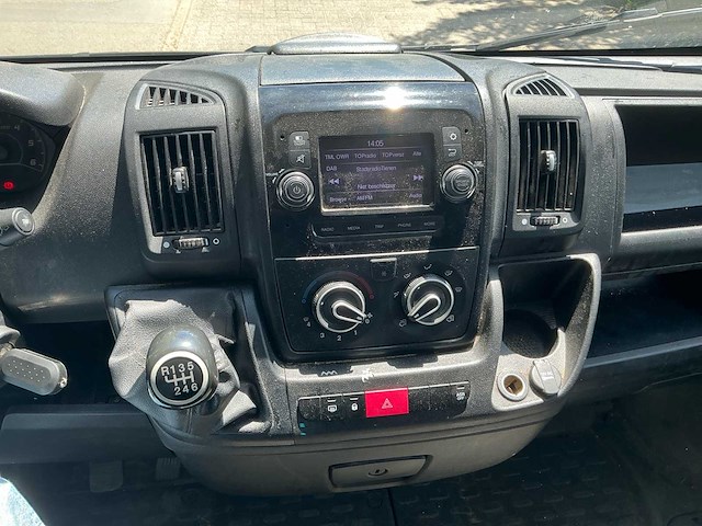 Peugeot boxer bestelwagen - afbeelding 6 van  24