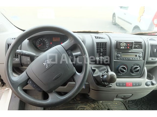 Peugeot boxer bus (2011-86,286 km) - afbeelding 18 van  57