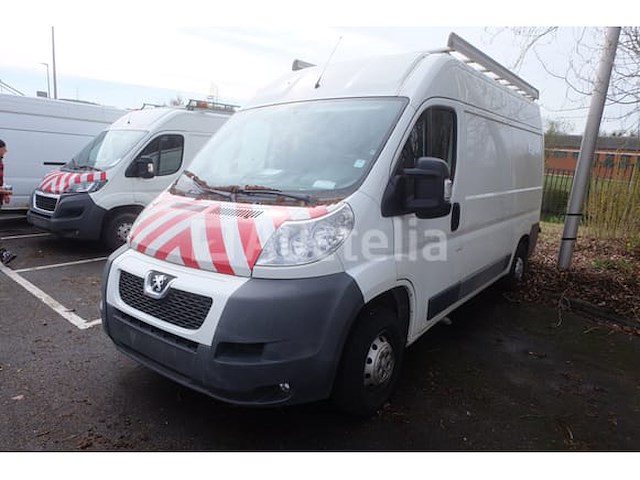 Peugeot boxer bus (2011-86,286 km) - afbeelding 3 van  57