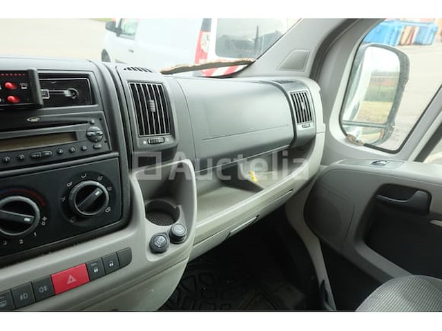 Peugeot boxer bus (2011-86,286 km) - afbeelding 49 van  57