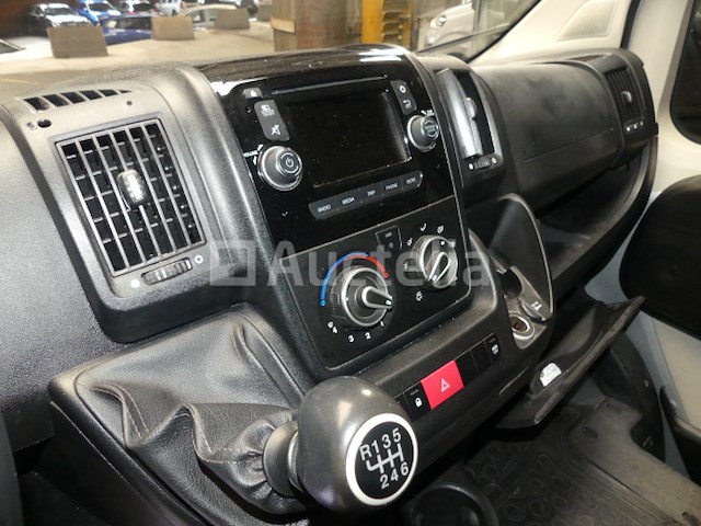Peugeot boxer dubbele cabinewagen - afbeelding 10 van  24