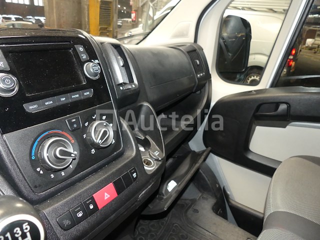 Peugeot boxer dubbele cabinewagen - afbeelding 13 van  24