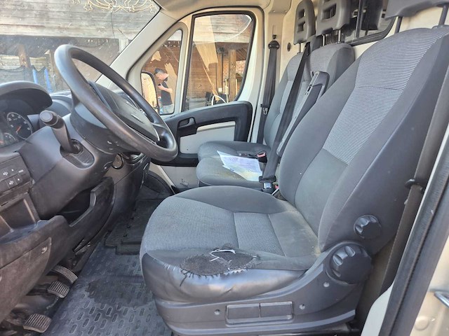 Peugeot boxer hdi 30 bedrijfswagen - afbeelding 12 van  12